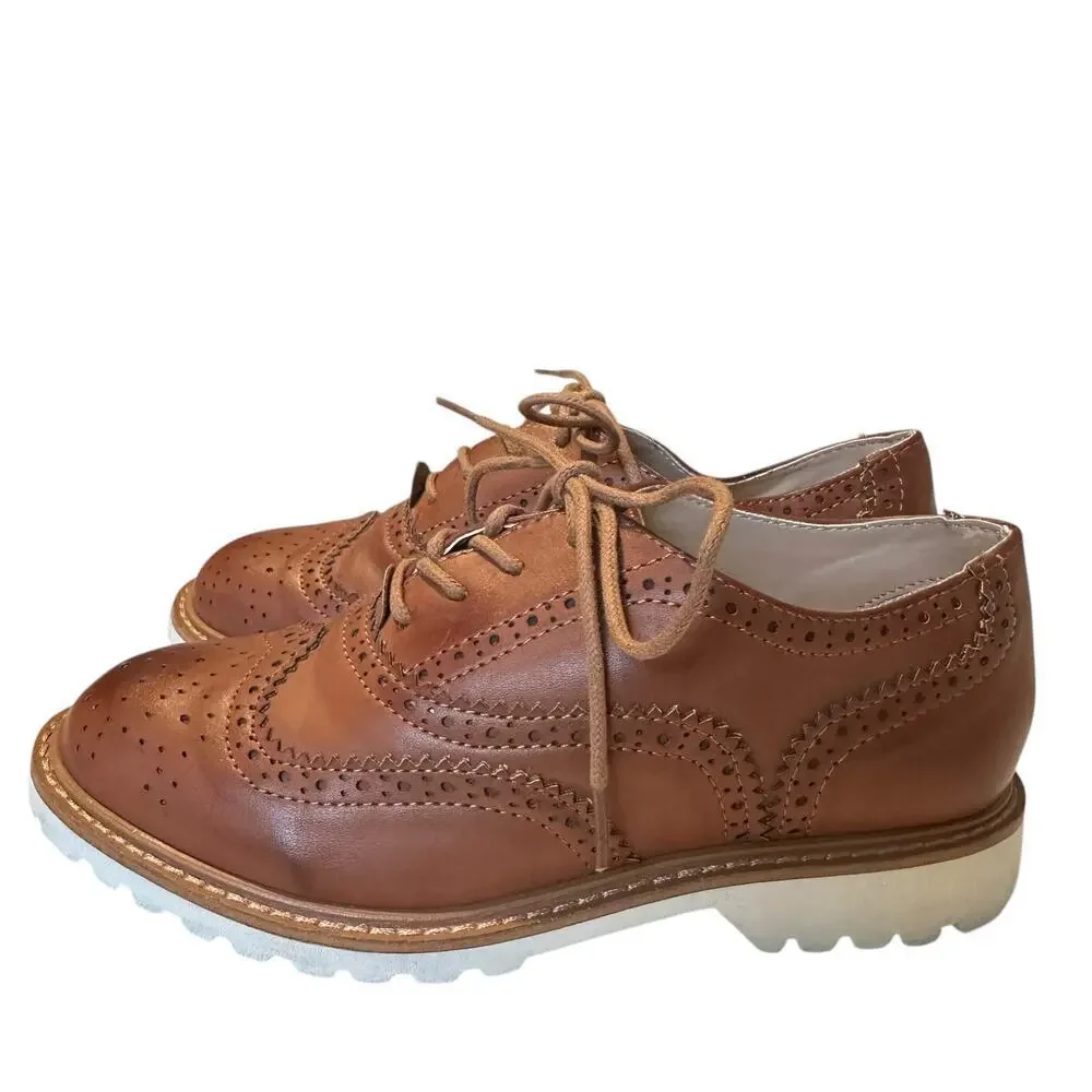 NWOT Kenneth Cole Reaction Wingtip Oxford Cognac Boys Size 1